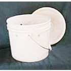 Caprine Feeder Bucket with Lid