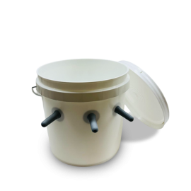 SMALL CAPRINE FEEDER ONLY